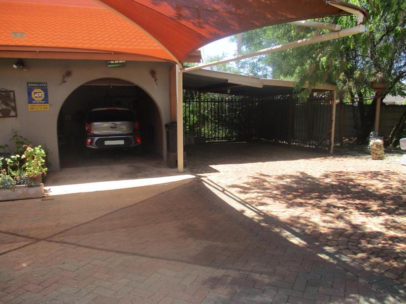 4 Bedroom Property for Sale in Fichardt Park Free State